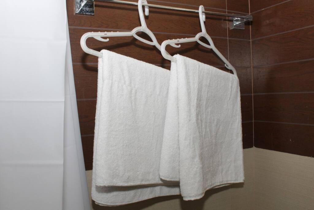 A2J Bgc Luxury 2Br Loft Near Burgos Circle & Malls マニラ市 エクステリア 写真